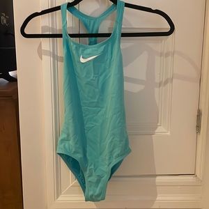 Girls 10-12 Nike swimsuit size medium